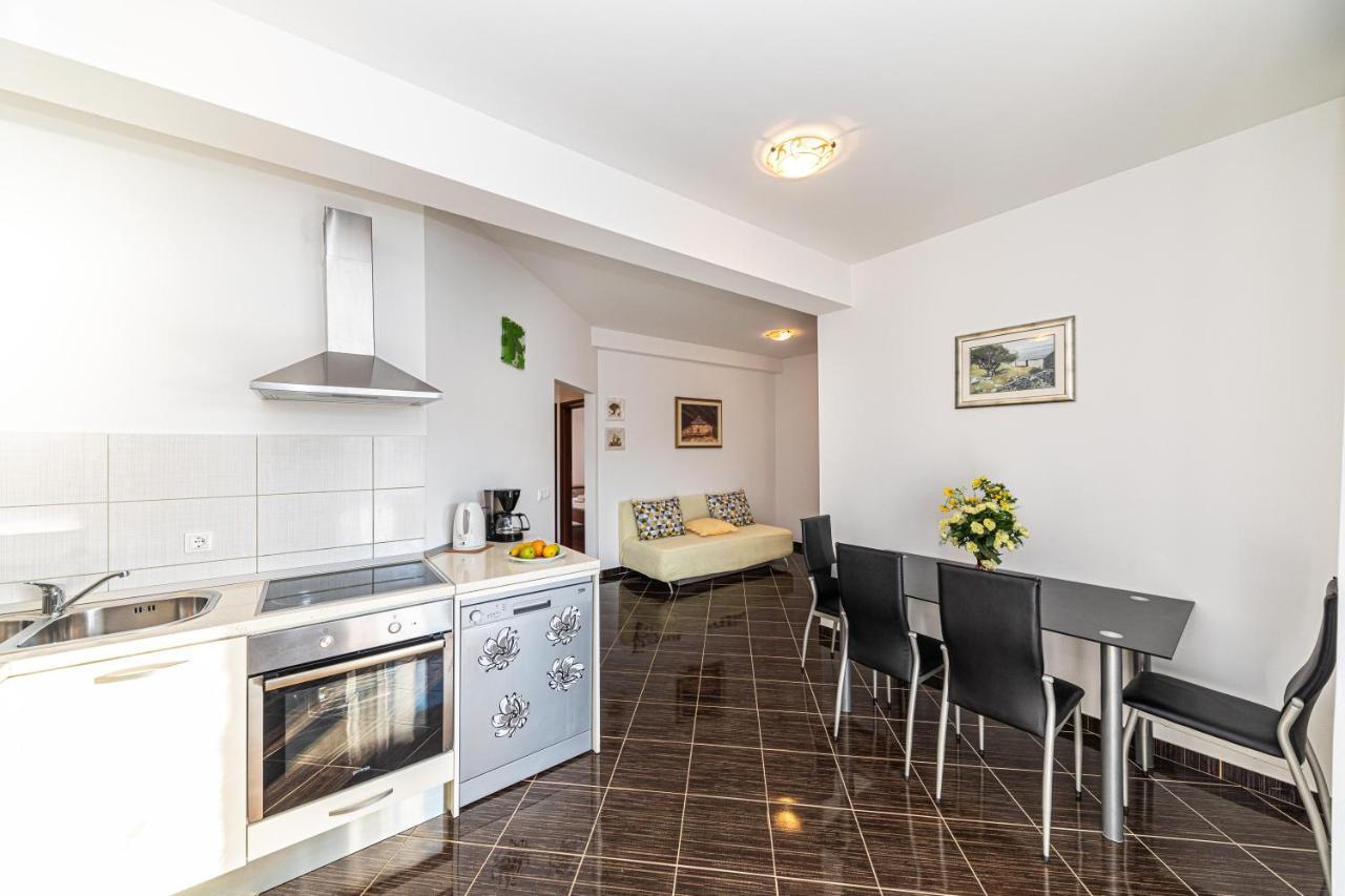Rajcic Apartments Рогозниця Екстер'єр фото