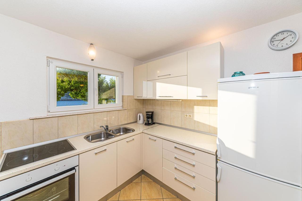 Rajcic Apartments Рогозниця Екстер'єр фото