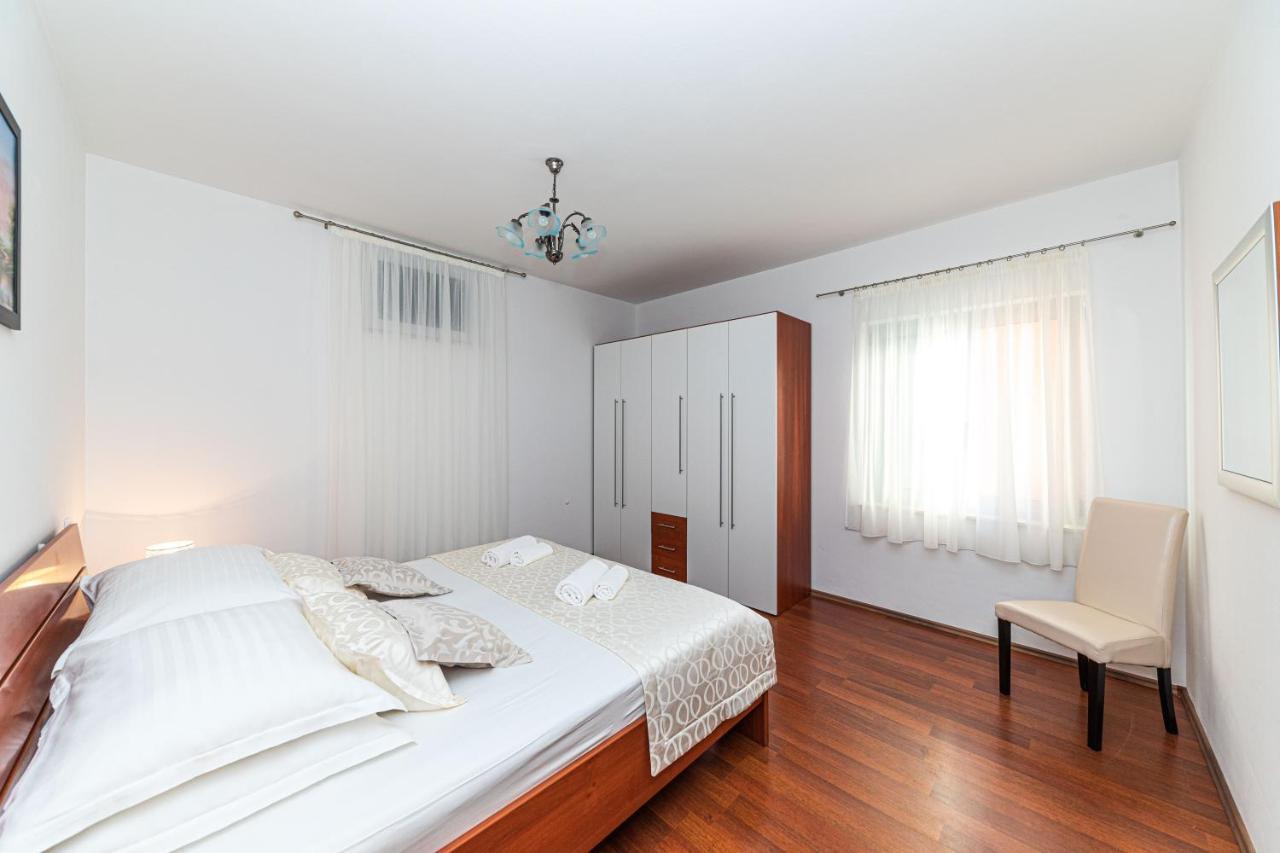 Rajcic Apartments Рогозниця Екстер'єр фото