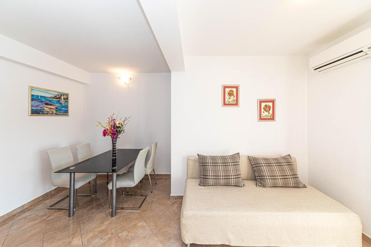 Rajcic Apartments Рогозниця Екстер'єр фото