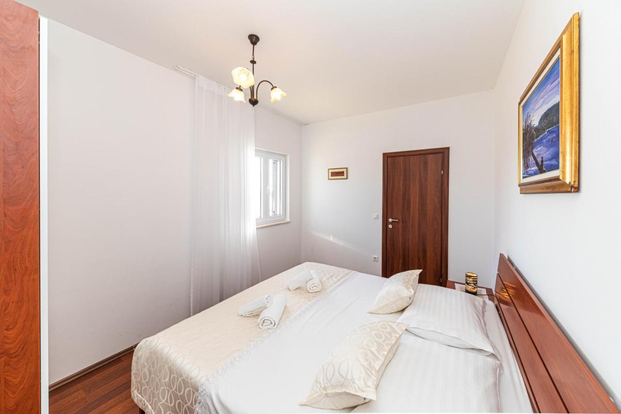 Rajcic Apartments Рогозниця Екстер'єр фото