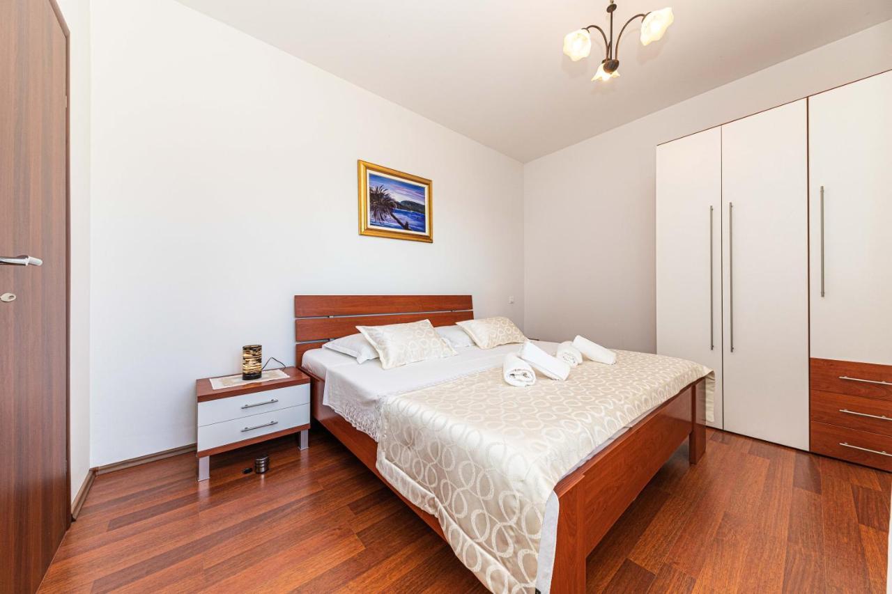Rajcic Apartments Рогозниця Екстер'єр фото